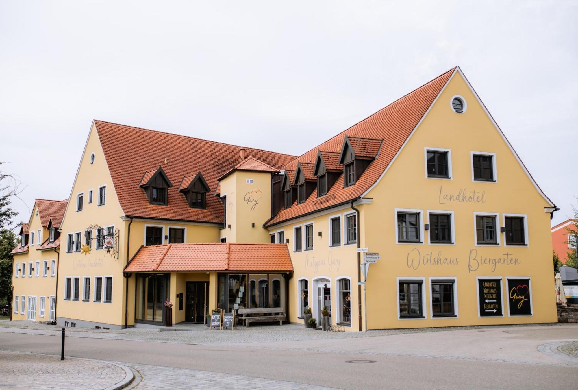 Landhotel Gary Wolframs-Eschenbach ภายนอก รูปภาพ